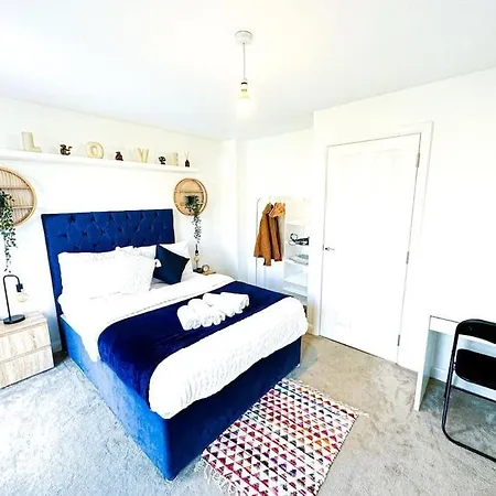Contractors, Families, Tourists & Groups Welcome Sleeps Upto 9, Garden, Pet Allowed, Parking Included! Birmingam Exterior foto