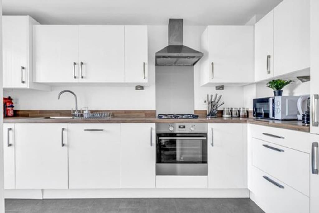 Family Home: Spacious 3br With Garden And Pet-friendly * Birmingham
