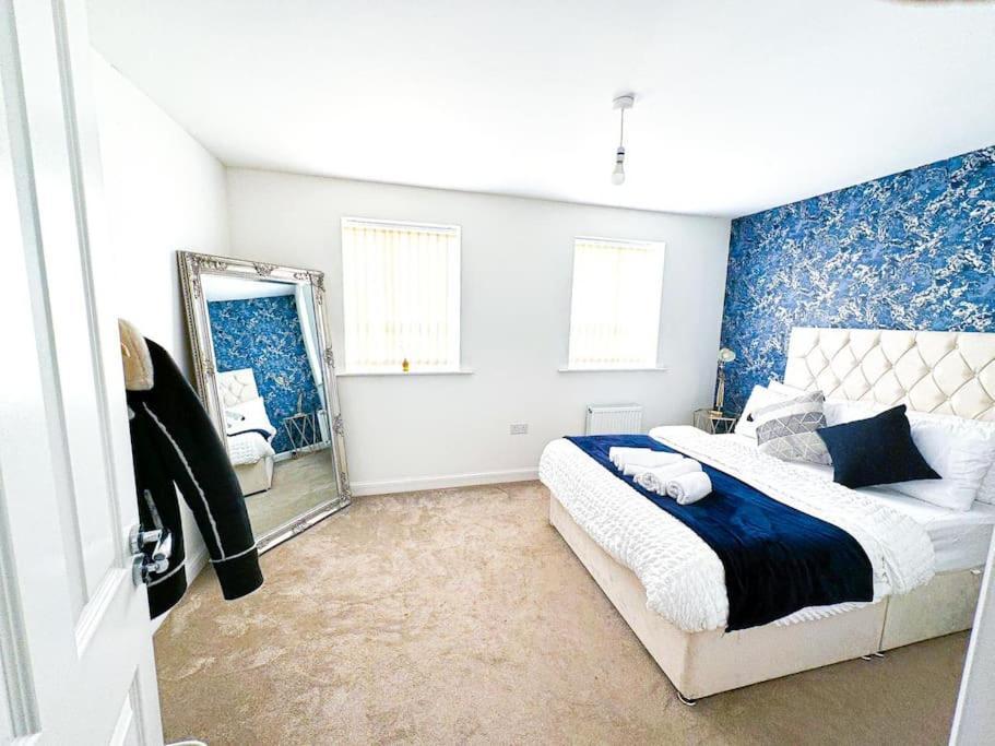Apartment Family Home: Spacious 3br With Garden And Pet-friendly *