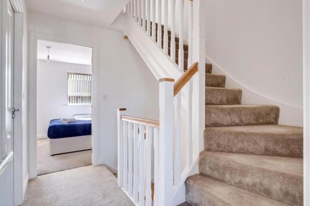 Apartment Family Home: Spacious 3br With Garden And Pet-friendly