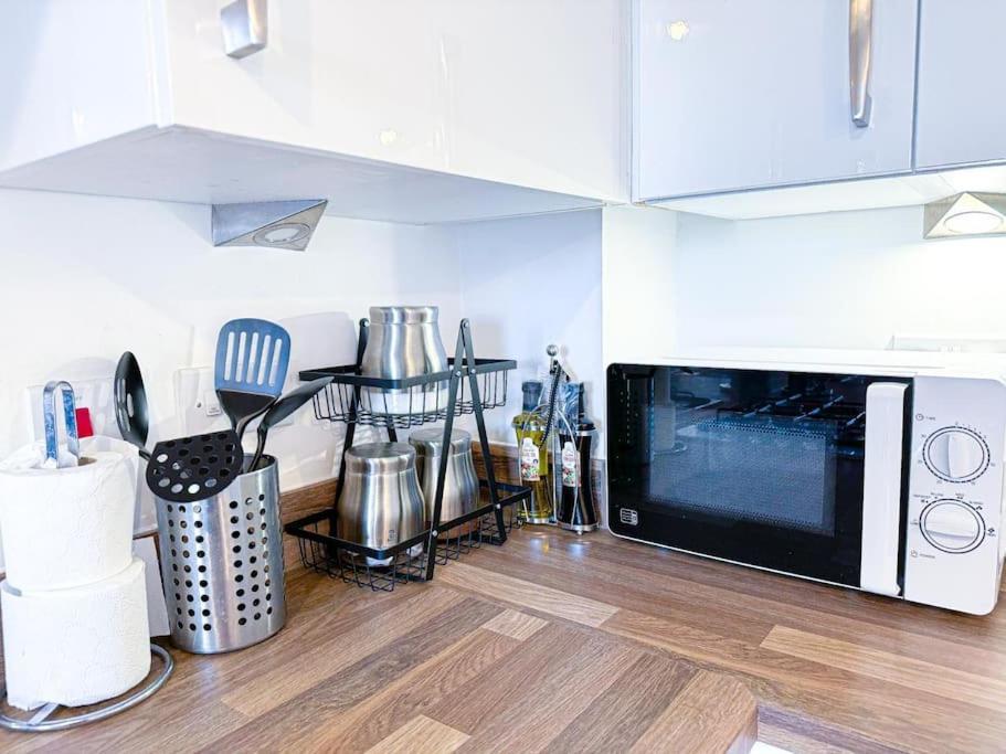 Apartment Family Home: Spacious 3br With Garden And Pet-friendly *