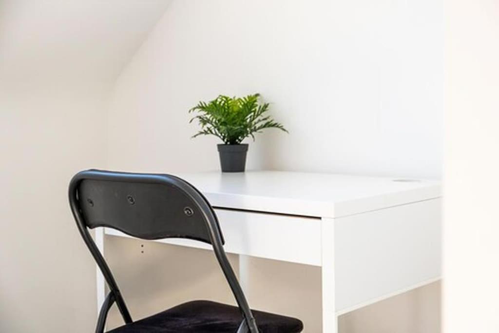 Family Home: Spacious 3br With Garden And Pet-friendly Birmingham
