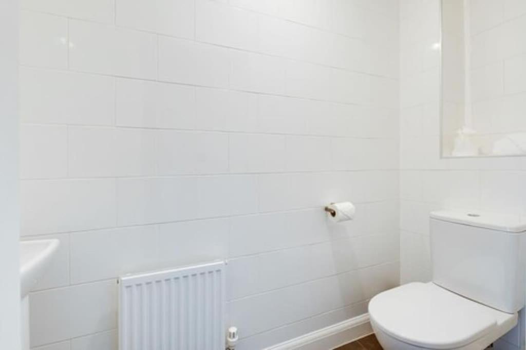 Apartment Family Home: Spacious 3br With Garden And Pet-friendly *