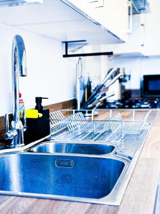Apartment Family Home: Spacious 3br With Garden And Pet-friendly